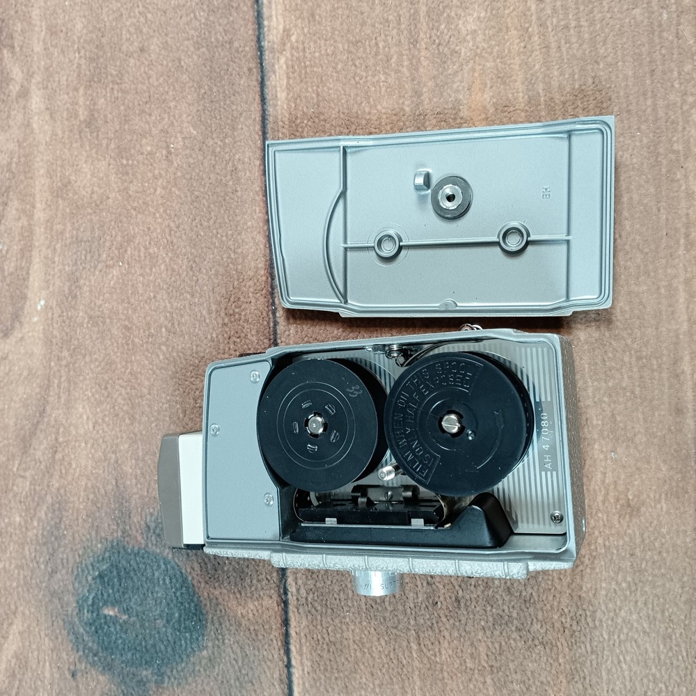 Bell & Howell 319 8mm Movie Camera Grey Good Vintage Sun Dial with Case - Picture 8 of 13